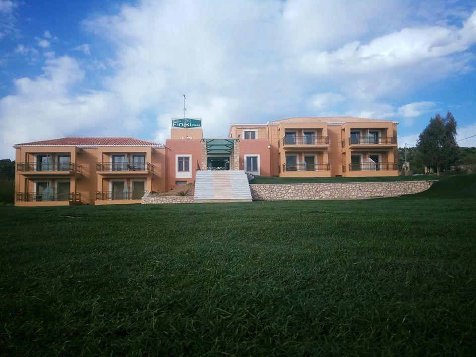 Finiki Plaza Aparthotel Methoni  Exterior photo