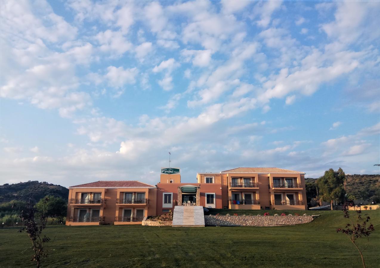 Finiki Plaza Aparthotel Methoni  Exterior photo